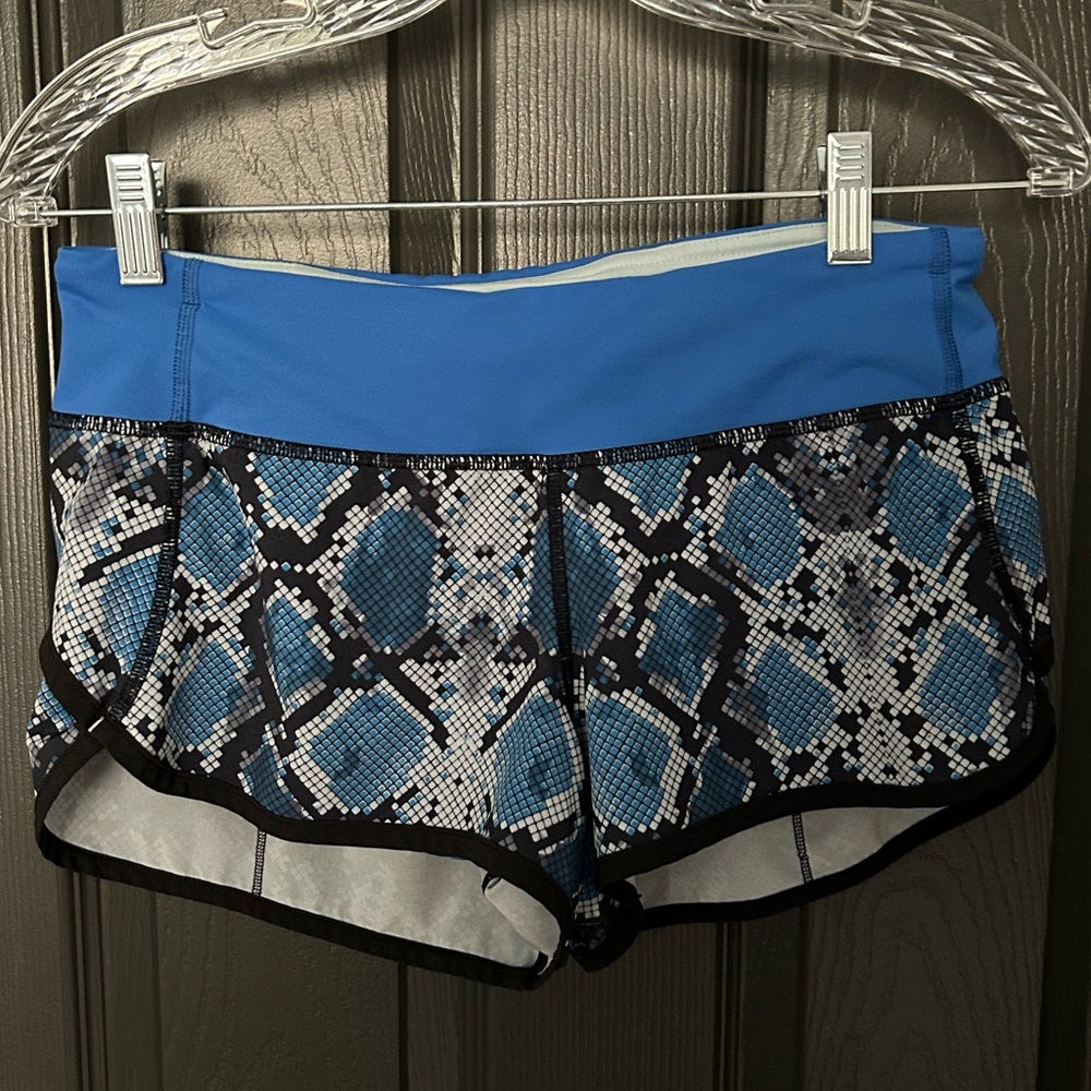 Lululemon speed up short size 4